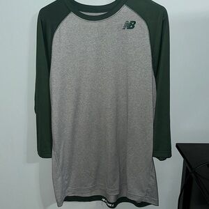New Balance Men's Gray and Green Raglan Shirt 2XL  NWOT
